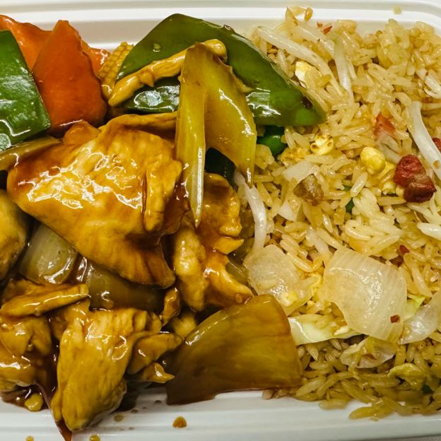 Best Szechuan Chicken (Lunch) 四川鸡（午餐) in Brookville, IN
