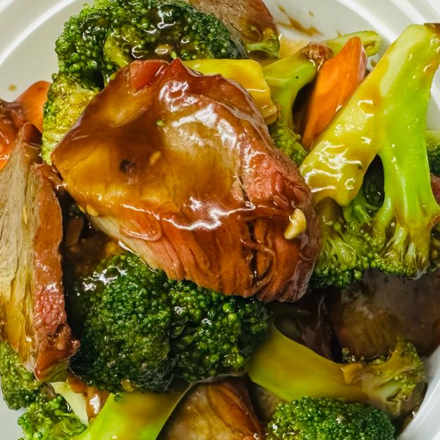 Best Roast Pork with Broccoli (Lunch) 芥兰叉烧（午餐) in Brookville, IN