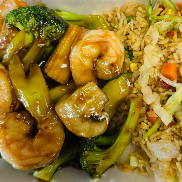 Best Shrimp with Mixed Vegetable (Lunch) 什菜虾（午餐) in Brookville, IN