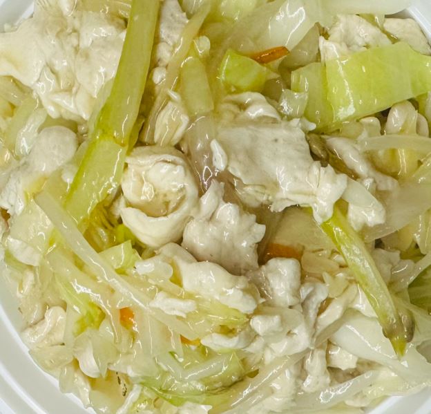 Best Chicken Chow Mein (Combo Plate) 鸡炒面(组合） in Brookville, IN