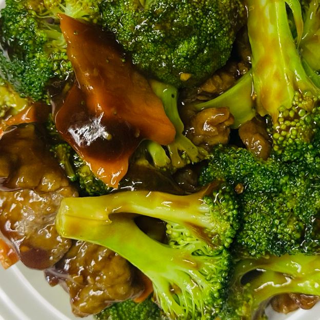 Best Beef with Broccoli (Combo Plate) 芥兰牛(组合） in Brookville, IN