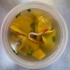 Best Wonton Soup 
馄饨汤 in Franklin, IN