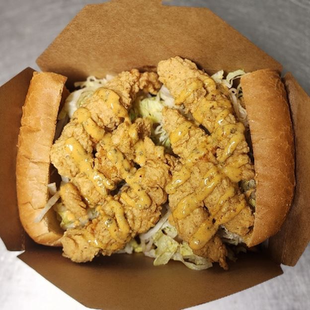 Best Buffalo Chicken Po Boy 鸡面包 in Queens, NY