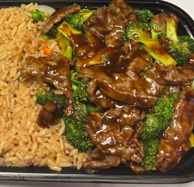 Best D15. Beef with Broccoli (Dinner Combo) in Columbia, SC
