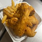 Best Jumbo Chicken Wings (4) with fries in Annapolis, MD