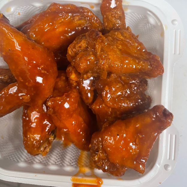 Best Buffalo Chicken Wings (4) in Ridgewood, NY