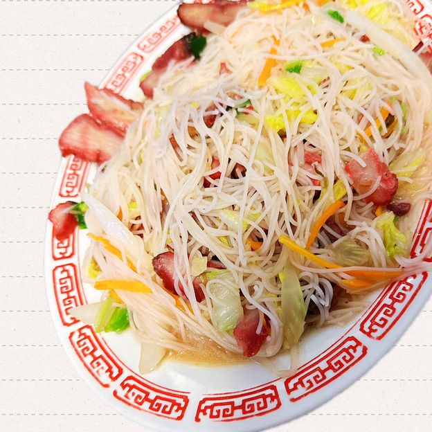 Best Singapore Rice Noodle W/ Roast Pork in Harlingen, TX