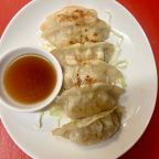 Best 21 素锅贴/素蒸饺 Pan-Fried / Steamed Vegetable Dumplings(6 pieces) in Long Beach, CA