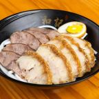 Best (精品招牌)牛肉、锅烧 Beef and Slices Roast Pork Rice Noodle Soup in Rowland Heights, CA