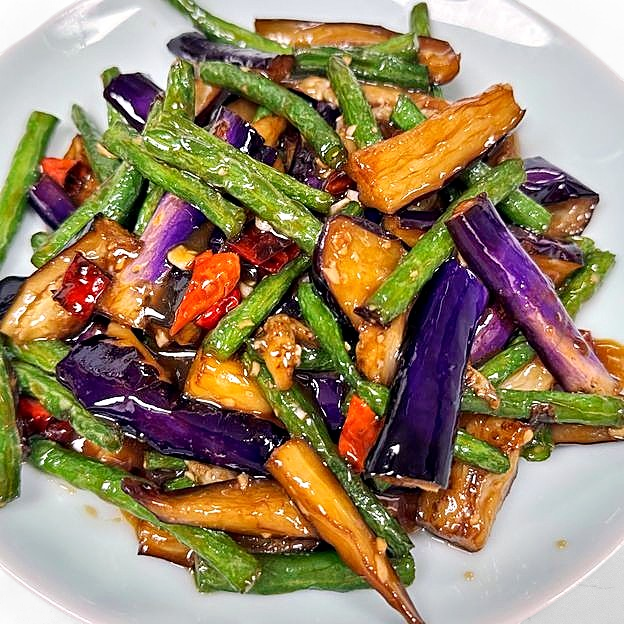 Best Eggplant with Green Beans 茄角之恋 in Medford, OR