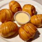 Best Gold Buns 金馒头 in Medford, OR