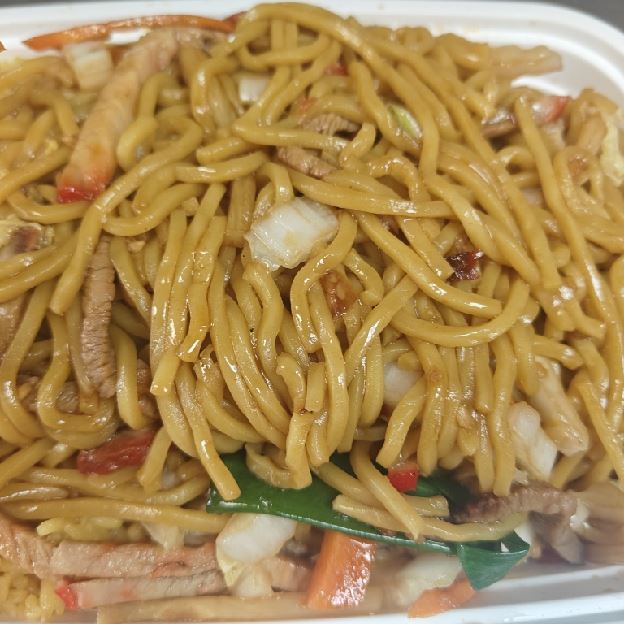 Best 叉燒撈麵 Roast Pork Lo Mein in Pekin, IL