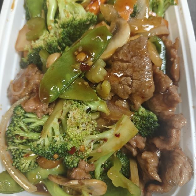 Best 魚香牛 Beef w. Garlic Sauce in Pekin, IL