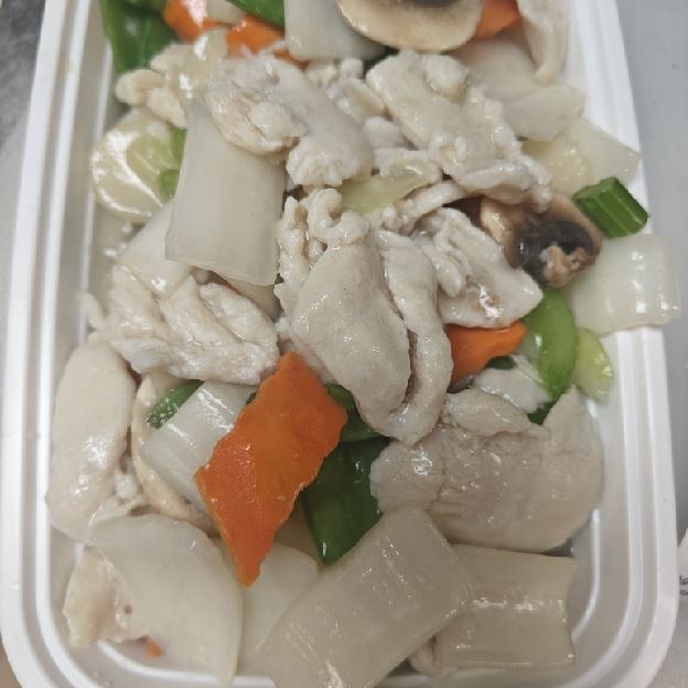 Best 蘑菇鷄片 Moo Goo Gai Pan in Pekin, IL