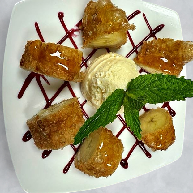 Best Fried banana roll in Omaha, NE