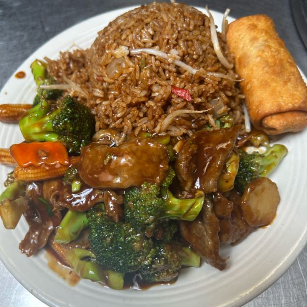 Best Beef w. Broccoli (Combo) in Lincoln, RI
