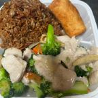 Best Chicken w. Broccoli in Lincoln, RI