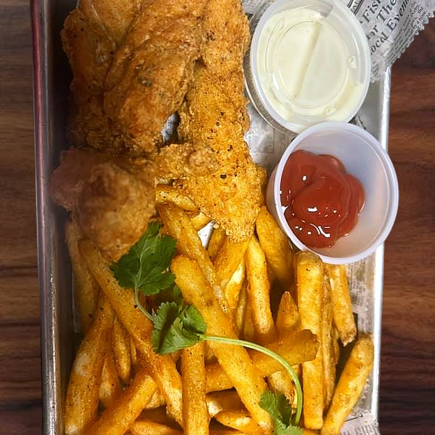 Best Chicken Tender Basket in Shalimar, FL
