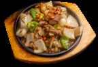 Best 鐵板牛腩腸粉 Beef Brisket w. Noodle Rolls on sizzling Plate in Quincy, MA