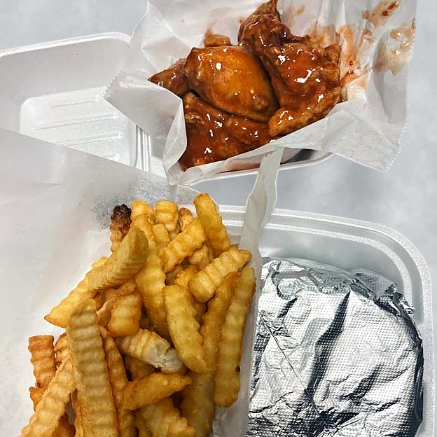 Best B4. Cheese Burger + 5 Wings Combo in Greenville, NC