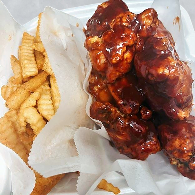 Best A2. 10pcs Wings combo in Greenville, NC