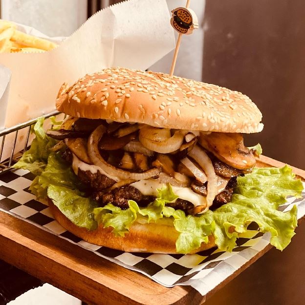 Best Mushroom Swiss Burger in Arlington, TX