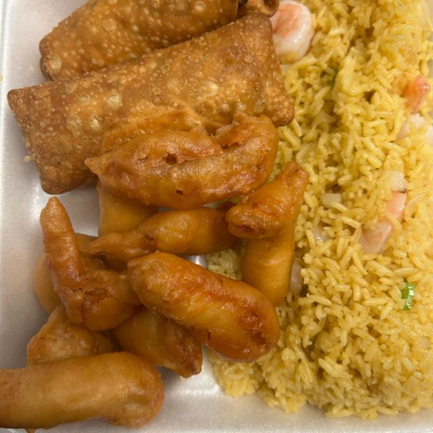 Best 虾卷&甜酸鸡 Shrimp Egg Roll (2) & Sweet Sour Chicken in Baton Rouge, LA