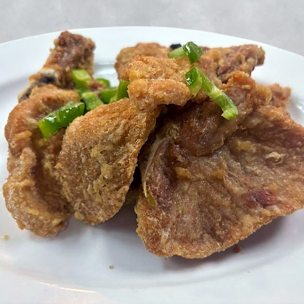 Best 椒鹽排骨 Salt & Pepper Pork Chop w. Chili in Elmhurst, NY
