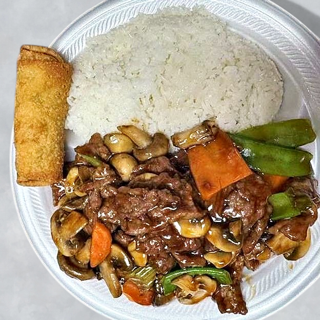Best Beef w. Broccoli 芥兰牛 in Manitowoc, WI
