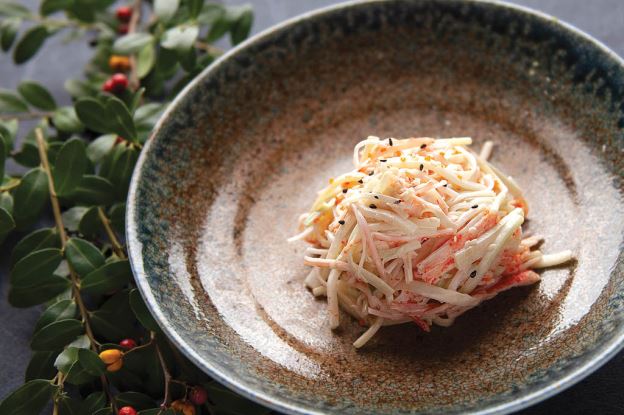 Best Spicy Kani Salad in Middle Village, NY