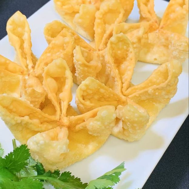 Best Crab Rangoon (6 pcs) in Orange, CT