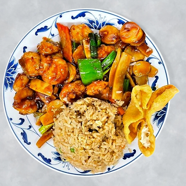 Best Szechwan Spicy Shrimp in Manchester, IA