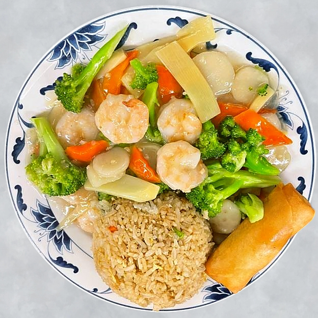 Best Shrimp with Broccoli in Manchester, IA