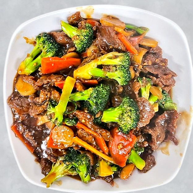 Best Beef with Broccoli in Manchester, IA