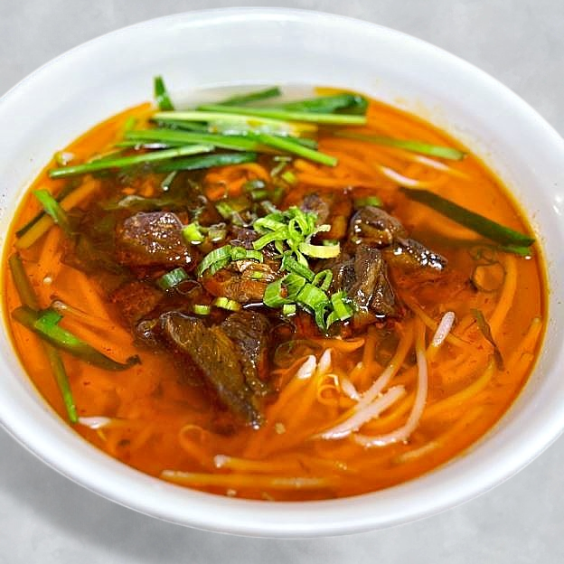 Best Rice Noodle/Noodles Soup W/ Spicy Beef Stew（Spicy）/秘制红烧牛肉米线/面 in Las Vegas, NV