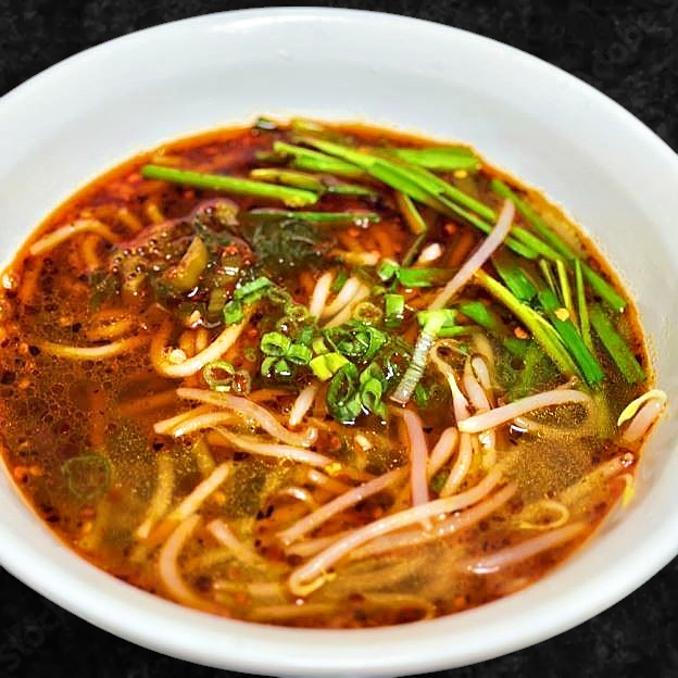 Best Hot & Numbing Rice Noodles/ Noodles Soup W/Sprouts And Chinese Chives (Hot Spicy)/素麻辣米线/面（中辣） in Las Vegas, NV