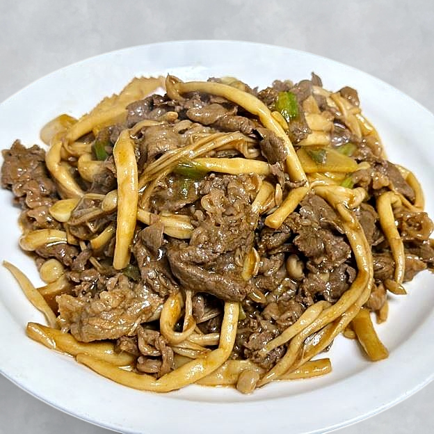 Best Stir Fried Beef with Mixed Mushroom/杂菌炒肥牛 in Las Vegas, NV