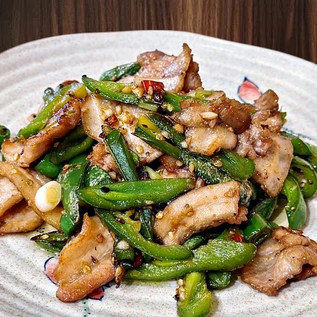 Best Stir-Fried Pork w/Chili Pepper（Medium Spicy）/蟹公子辣椒炒肉（中辣） in Las Vegas, NV
