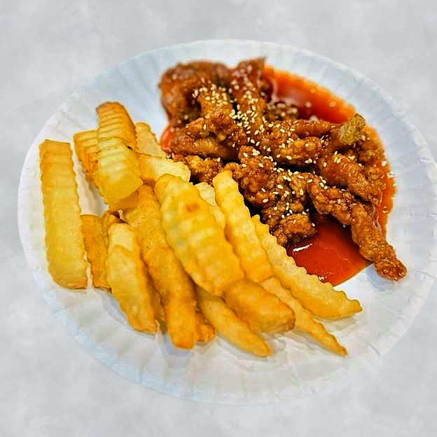 Best Sesame Chicken Meal（1 bread） in Winterville, NC