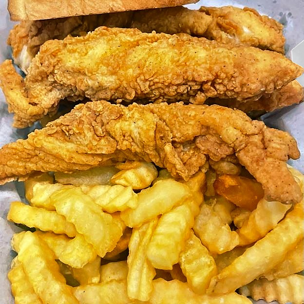 Best Fried Chicken Tender（1 bread） in Winterville, NC