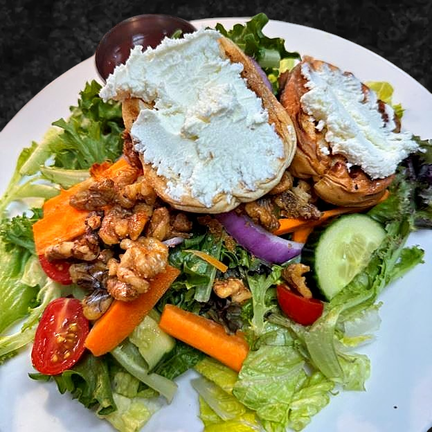 Best Toasted Goat Cheese Salad in Johnson City, TN
