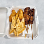 Best Crab Rangoon (4) & Chicken Fingers (4) & Beef teriyaki (2) & Chicken Teriyaki (2) B迷你盘 in Worcester, MA