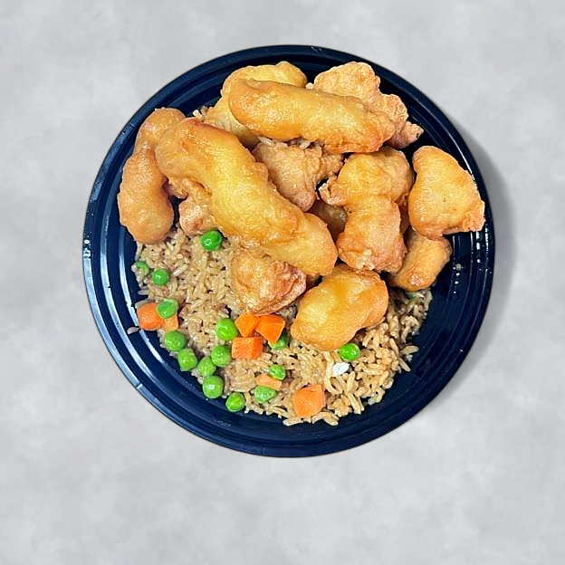 Best L6. Sweet & Sour Chicken (Lunch Special) 甜酸鸡(午餐) in Avondale, PA