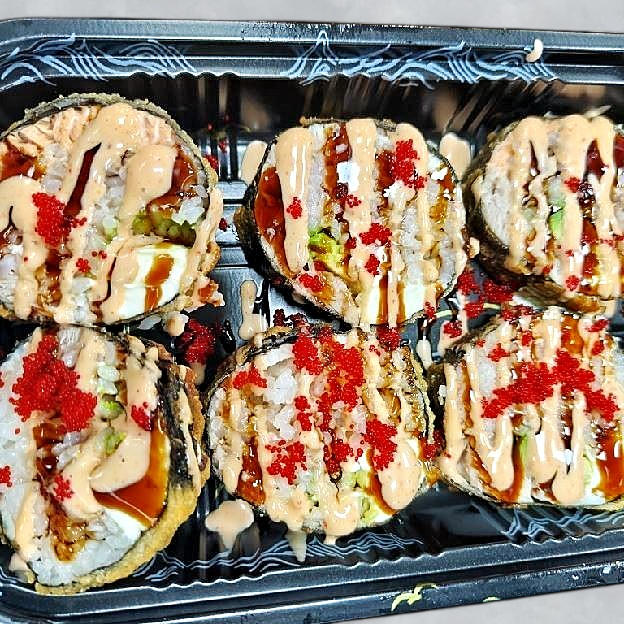 Best Dynamite Roll in East Elmhurst, NY