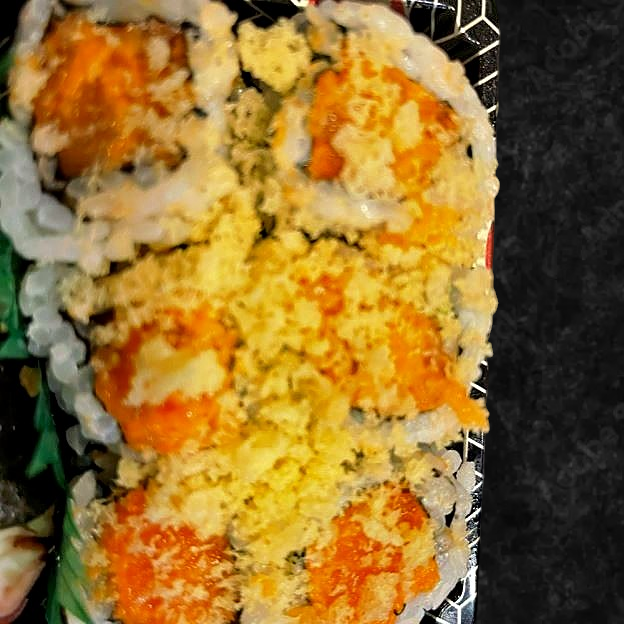 Best Spicy Salmon Crunchy Roll in Madison, MS