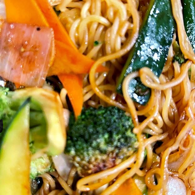 Best Yaki Noodle w. Vegetable in Madison, MS