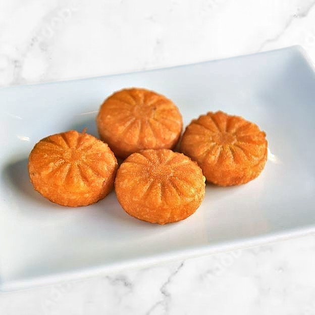 Best Pumpkin Cake (4pcs) 南瓜饼（4pcs） in Durham, NC