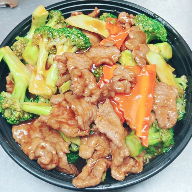 Best Beef w. Broccoli (Combo) in Camp Springs, MD