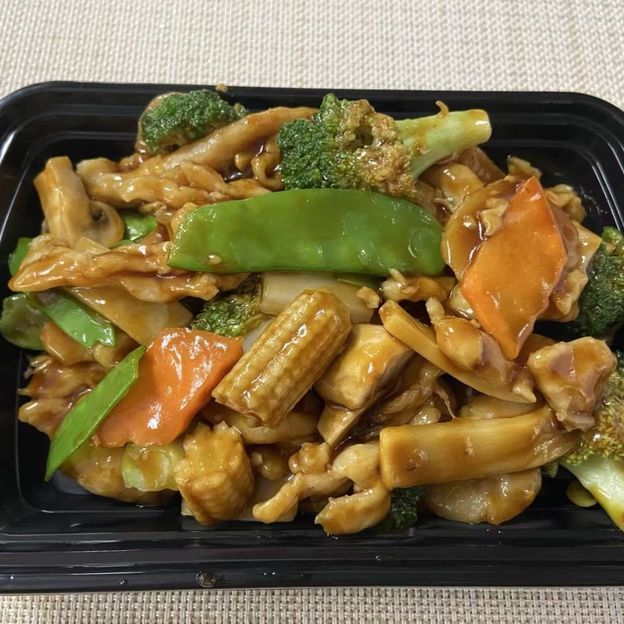 Best D13.Chicken Mixed Vegetables in Flowood, MS
