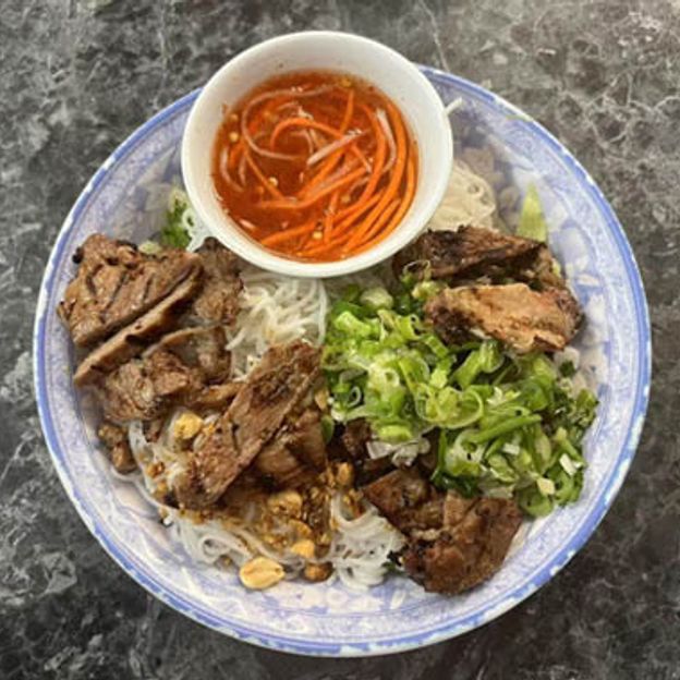 Best Grilled Pork Rice Vermicelli 烤豬肉米粉 in SF, CA